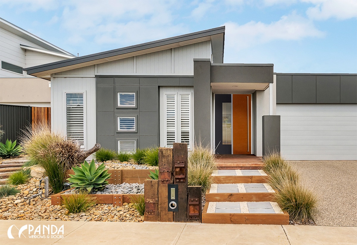 Modern-Pivot-Entry-Doors-Offer-Limitless-Configuration-Options_residential-exterior-home-melbourne